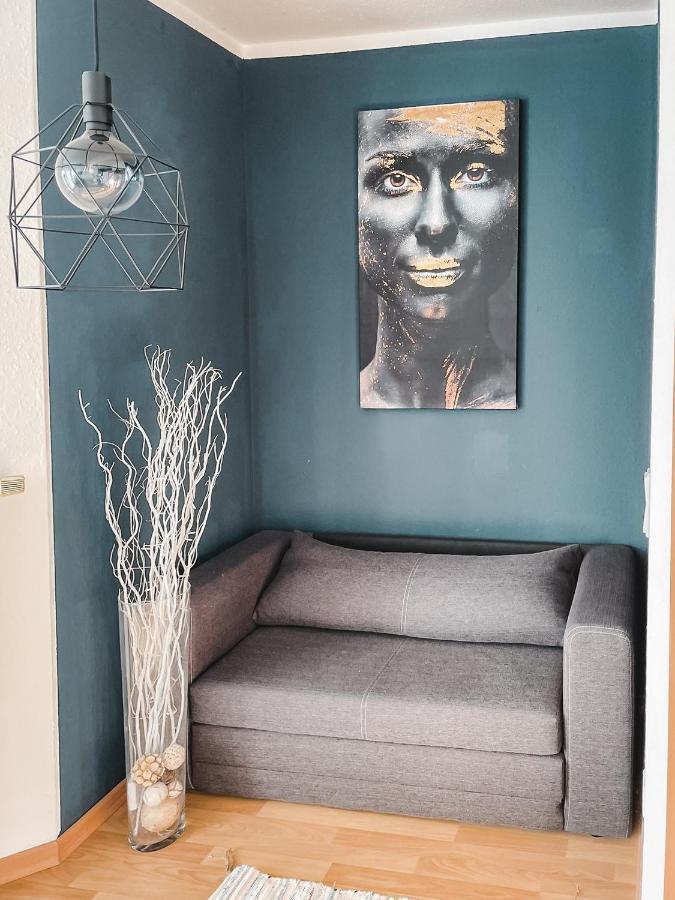 Schöne Wohnung, eigene Terrasse, privater Parkplatz, Wi-Fi, Waschmaschine, 3P Chemnitz Exterior foto